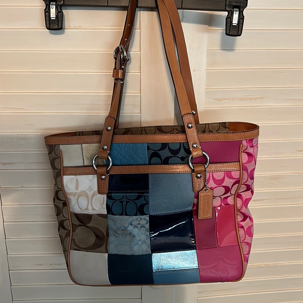 Coach tote and matching zip around wallet